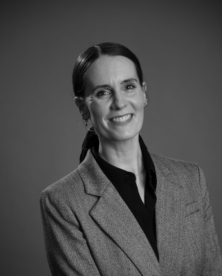 Sarah Colling Headshot