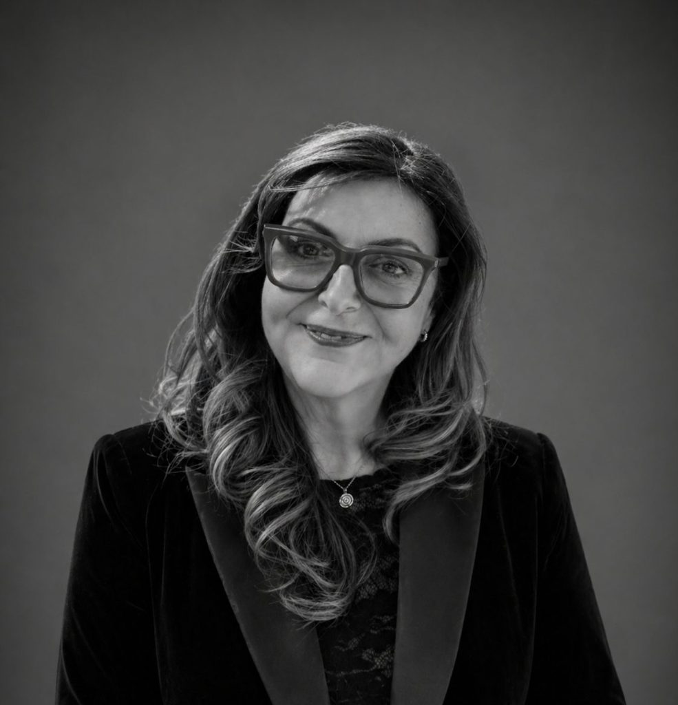 Lisa Mullineux Headshot