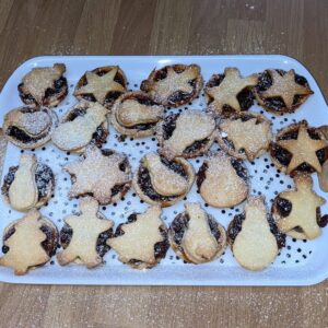 tray of mince pies