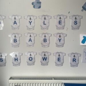 baby shower decorations reads "Dayle's Baby Shower"