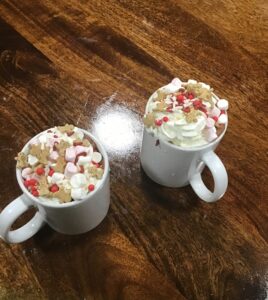 2 mugs of hot chocolate