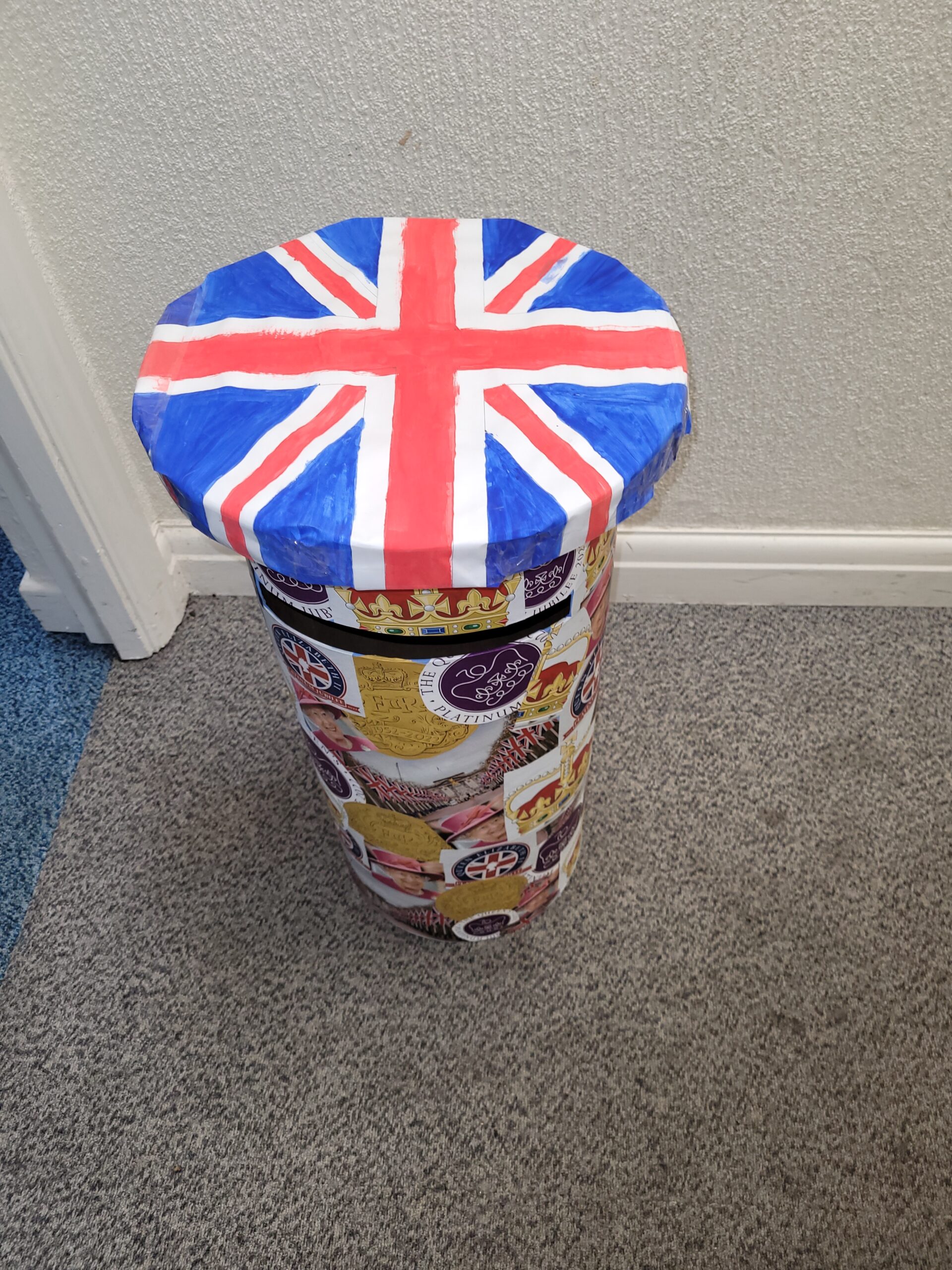 post box with Queen's Platinum Jubilee decorations with union jack lid