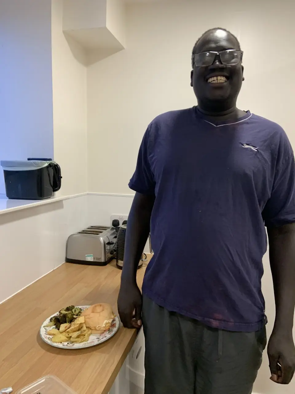 resident with homecooked meal