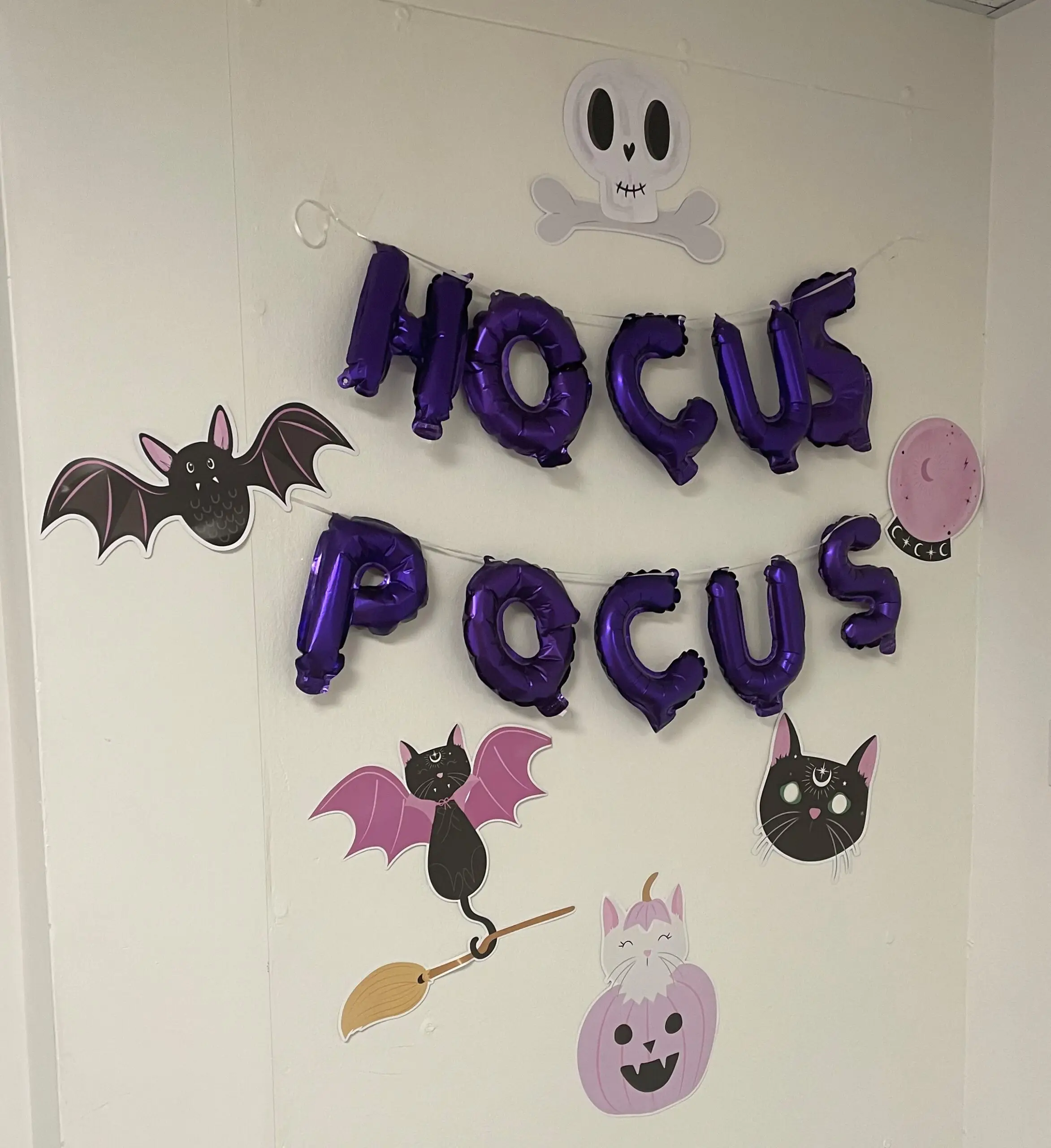 balloons spelling Hocus Pocus